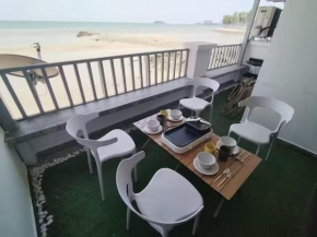 7-11 Pax BBQ-Coastal view @ Port Dickson